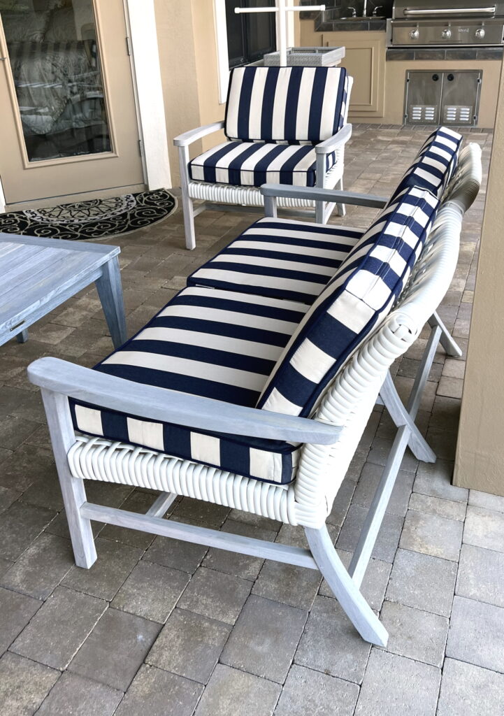 outdoor bench upholstery